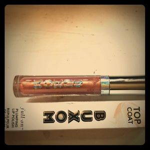 BUXOM full on plumping lip polish In Camila